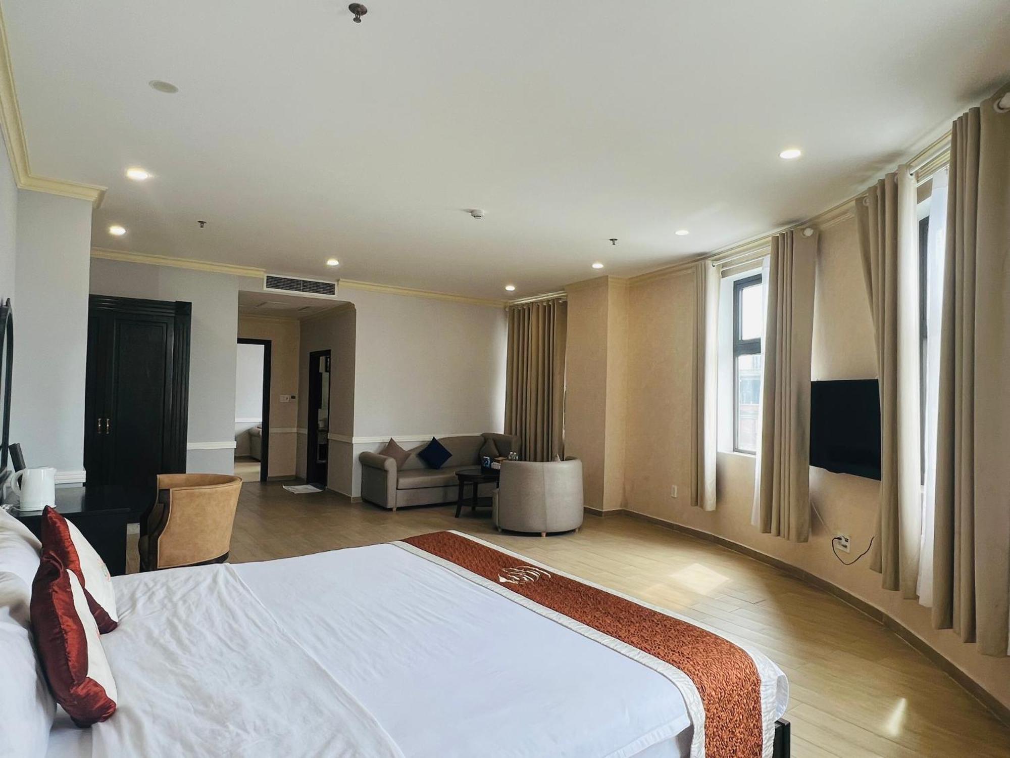 Que Toi Hotel Soc Trang Extérieur photo